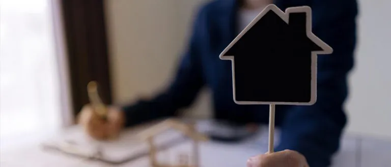 Read more about the article Sprzedaż nieruchomości – dlaczego warto zlecić wycenę?